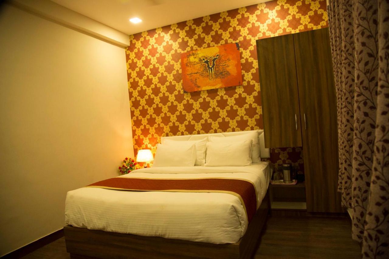 Hotel The Mewar Dabok Exteriör bild